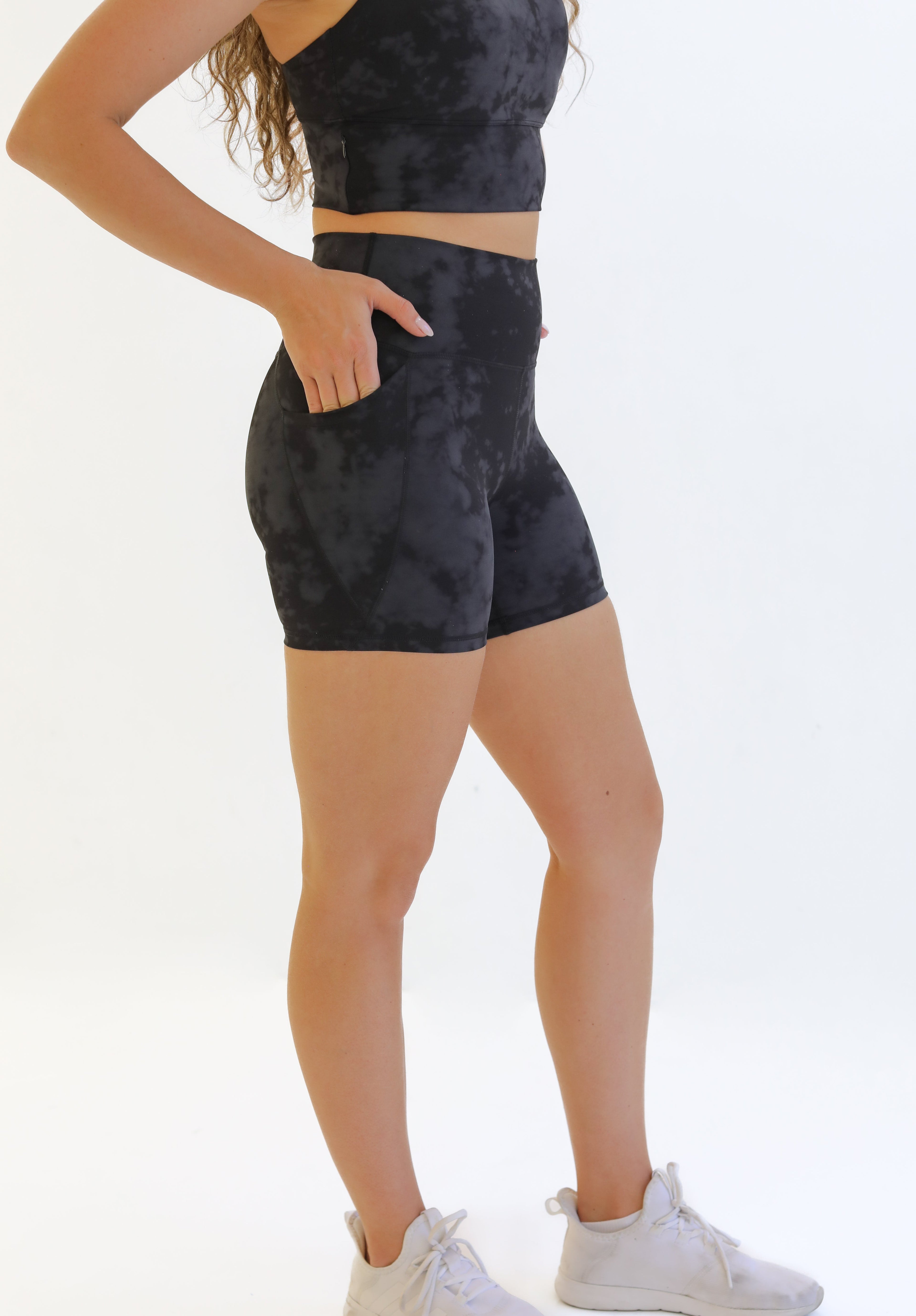 Lux High Waisted Rio Shorts (5 in. inseam) - Onyx Tie Dye