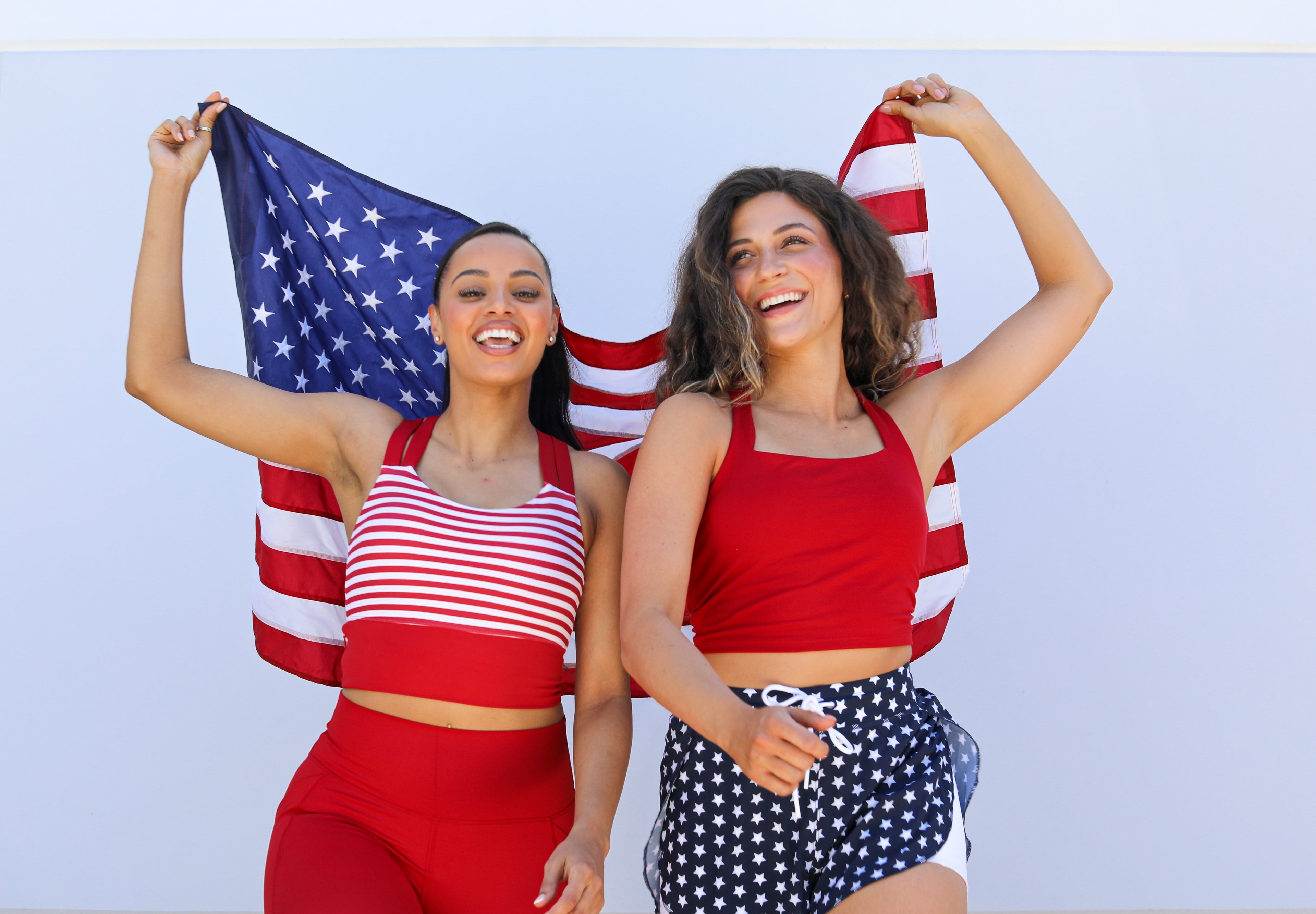 Skin Twist Back Crop - Cherry