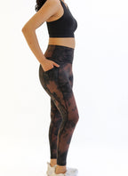 Lux Pace Leggings (26in.) - Fossil / Black Tie Dye