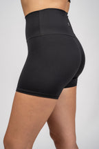 Salutation Shorts (5 in.) - Black