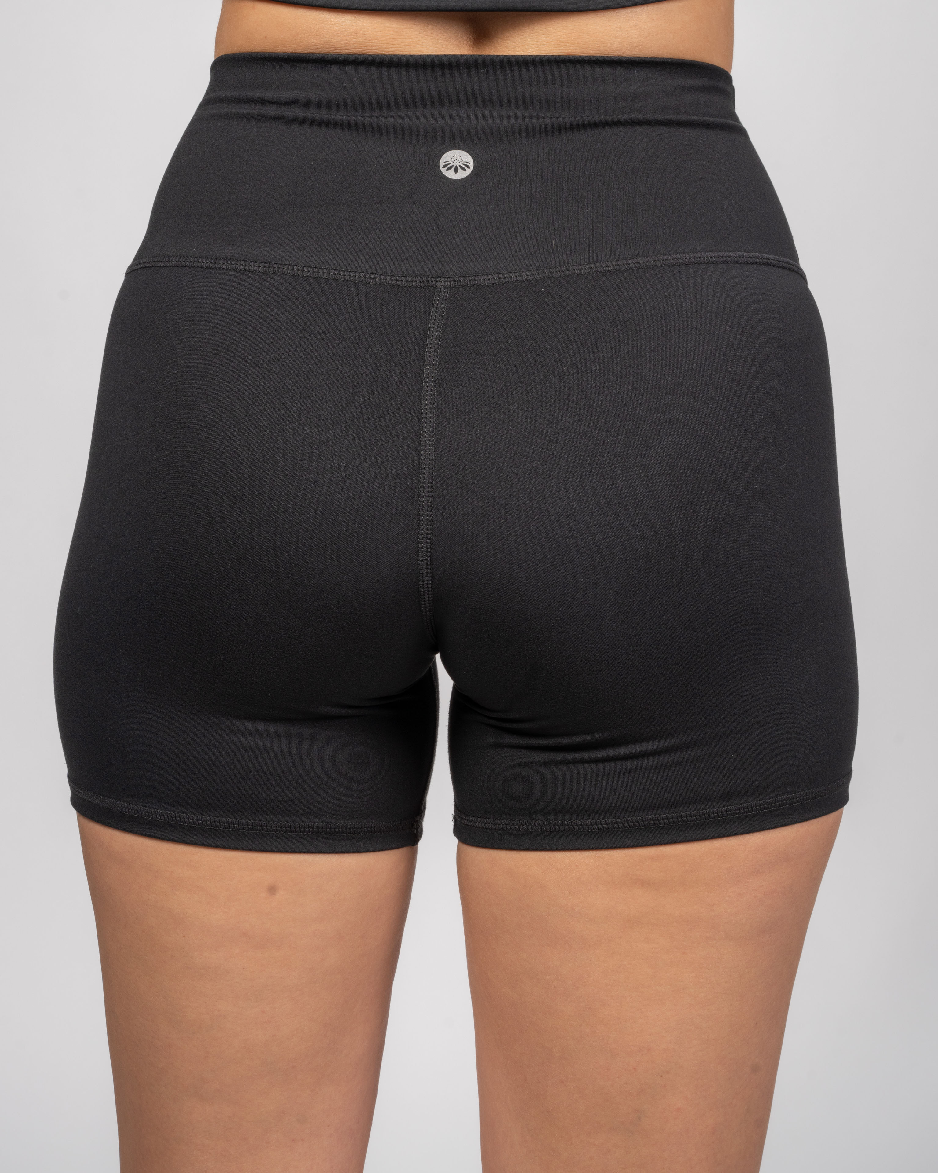 Salutation Shorts (5 in.) - Black