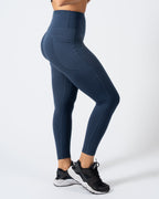 Skin High Waisted Vinyasa 7/8 - Navy